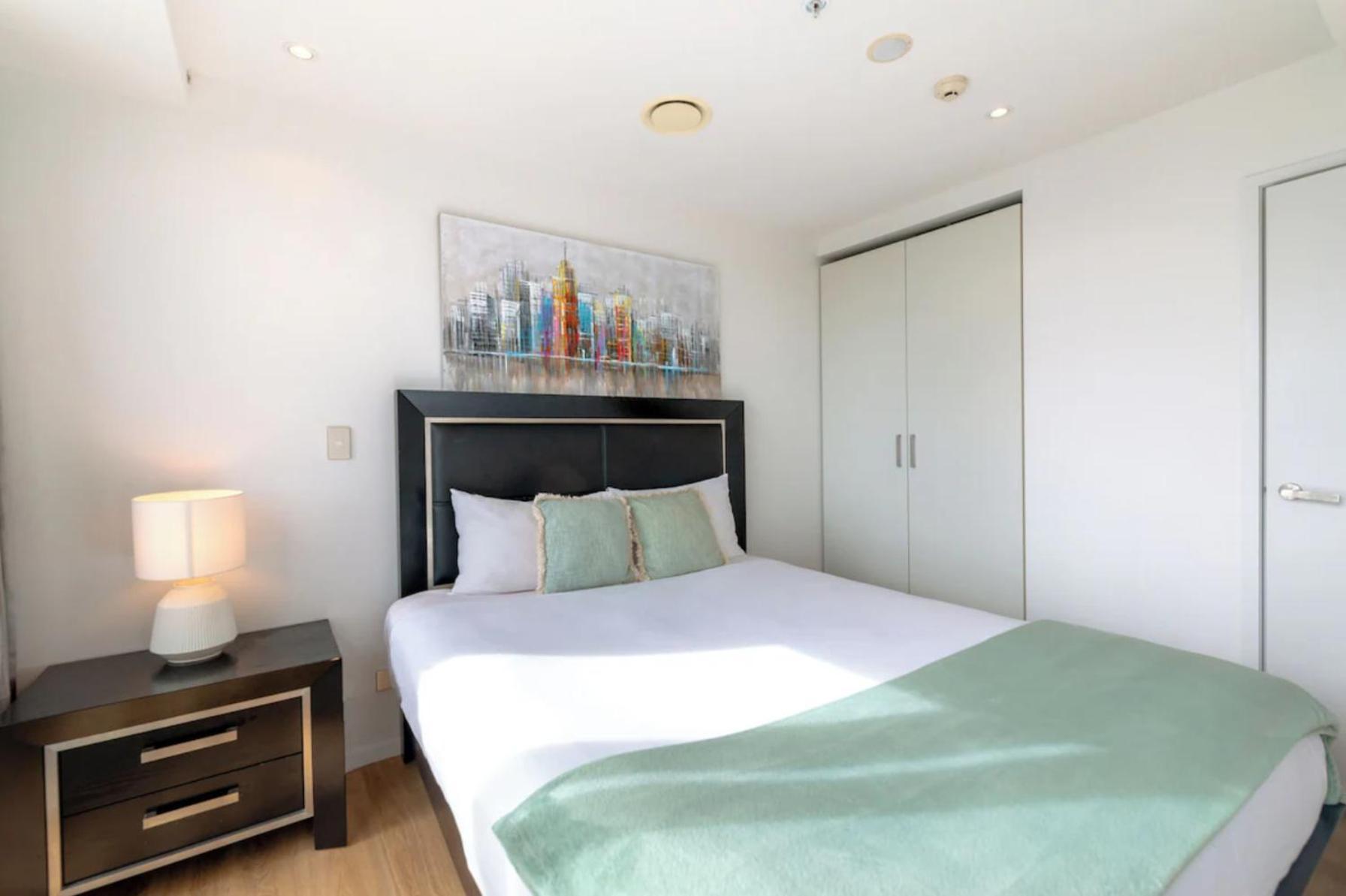 Skytower And City View 2 Bedroom Apartment On High Floor Окленд Екстер'єр фото